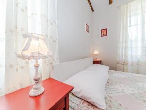 Antica holiday house with pool, sea view