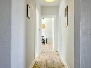 Spacious Apartment for 6