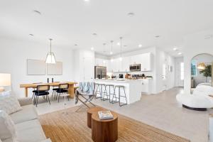 673 BRAND NEW 3BR Luxury House by Disney Orlando