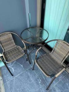 Astra Sky River Luxury 2Bedroom Family Suite with Infinity Pool, Near Old Town