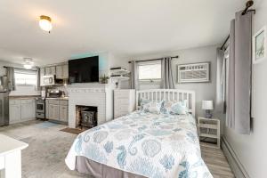 13 Mi to Portland Studio on Old Orchard Beach!