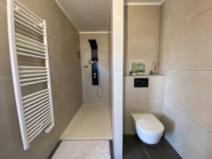 Suite MOOREA dans villa avec piscine au calme, proche plages