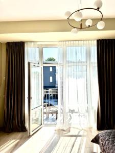 Five Seasons apartments