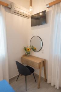 Velanidia House