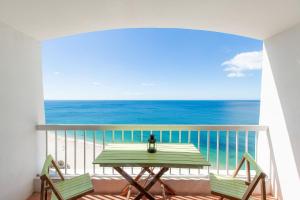 O som das ondas - vista soberba de mar