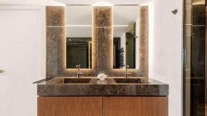 Fantastic accommodation with ocean views