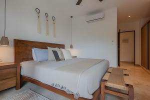 Apartamento de diseño bohemio de 2 dormitorios con enorme piscina en la azotea