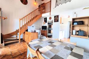Maisons de vacances House 2 bedrooms with garden near beach : photos des chambres