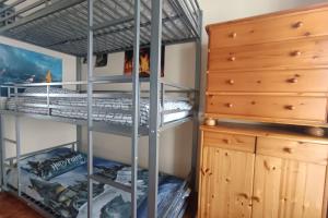 Maisons de vacances House 2 bedrooms with garden near beach : photos des chambres