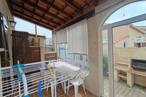 Maisons de vacances House 2 bedrooms with garden near beach : photos des chambres