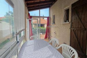 Maisons de vacances House 2 bedrooms with garden near beach : photos des chambres