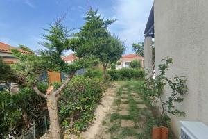 Maisons de vacances House 2 bedrooms with garden near beach : photos des chambres