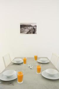 Casa Luminosa - 160m to the beach, located in the Historical Center of Sesimbra