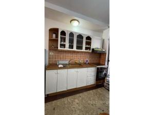 Apartament with Front Porch