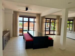 privat com beach villa 5 bedroom