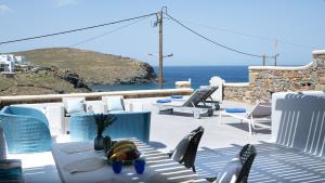 Ultramare Mykonos Beachfront House with 2 Outdoor Tubs