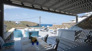 Ultramare Mykonos Beachfront House with 2 Outdoor Tubs