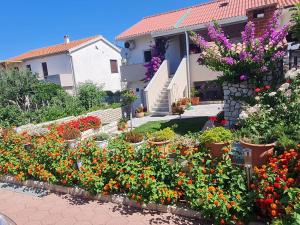 Apartman "Flower Garden"