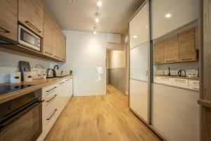 WiguryTower Garden 210