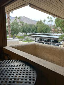 Upgraded Resort Condo in Palm Springs
