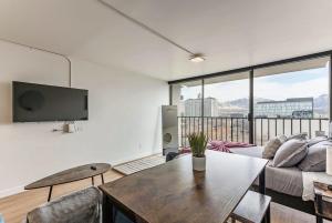 Modern Mountain View Downtown Oasis Free Pkg Gym