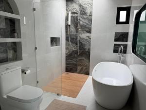 N&C Mountain Pool Villa Huahin