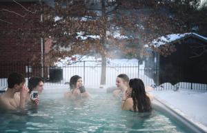 PARADISE SHARED SHORT STAy