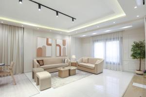 Luxury 3 Bedroom Residence by Beit Hady -103