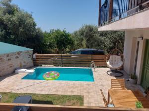 Abigails Pool House