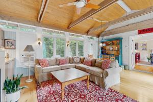 Happy Thoughts Cottage