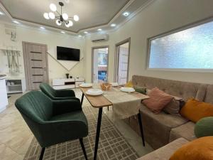 Двухкомнатная квартира в Аркадии с двумя кроватями две отдельные спальни