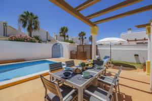 Villa Algarhb by Villa Plus