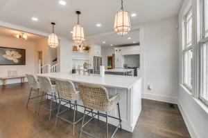 Updated Columbus Home Less Than 3 Mi to Downtown!