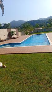 Chácara com Piscina 4 quartos