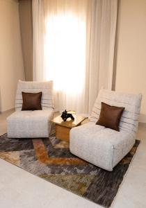 Stylish 2BR Ensuitex2 Smart Home By BeitHady BH-26-003