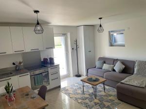 Appartements Charment 2 Pieces tout equipe Proche Centre Ville : photos des chambres