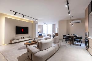 Luxury Smart Studio - King Bed - By Beithady - BH-26-203