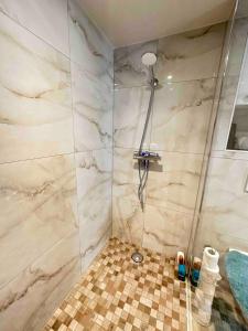 Appartements Charment 2 Pieces tout equipe Proche Centre Ville : photos des chambres