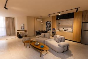 Luxury Smart Studio - King Bed - By Beithady - BH-26-403