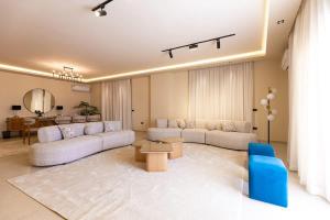 Elegant 3BR Apt - 3 Ensuites - Pool - By Beithady - BH-26-404