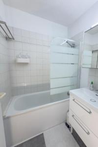 Appartements T3 lumineux 60m2 aux pieds du tram 4 pers : photos des chambres