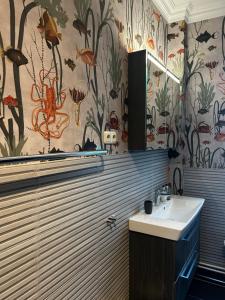 Deluxe Altbaucharme in zentraler Lage