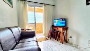 Neri House - Frente da Praia com Vista Mar - Estacionamento Gratuito - Portaria 24h - Wi-Fi Grátis - TV Smart