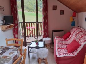 Appartements Joli studio confortable et tout equipe au pied du col d-Izoard : Appartement 2 Chambres
