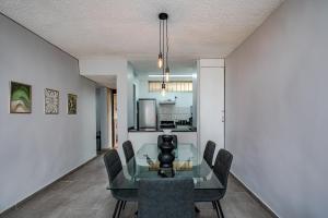 Coastal Bliss, 3BR Umhlanga Apartment With Ocean View