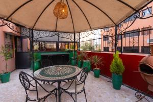 Gueliz family Express