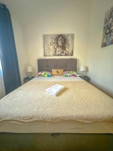 Apartment Sara Punta Skala