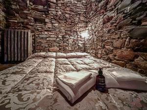 The Historic Oil Mill- Romantic Retreat