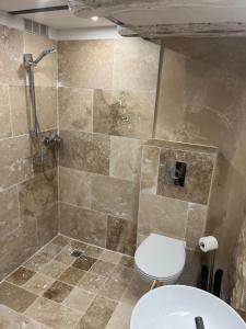 Appartements Place o sorgue ! : photos des chambres