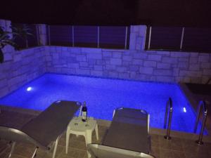“Theeporto” Maisonette with pool